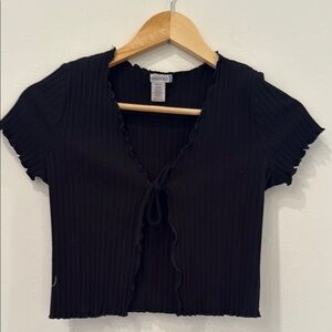 Bozzolo Black Ribbed Tie-Front Blouse